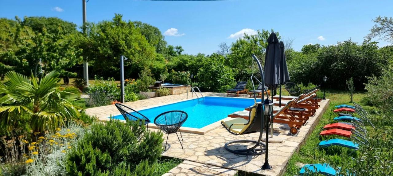 Villa Stone Medal Drniš Exterior foto